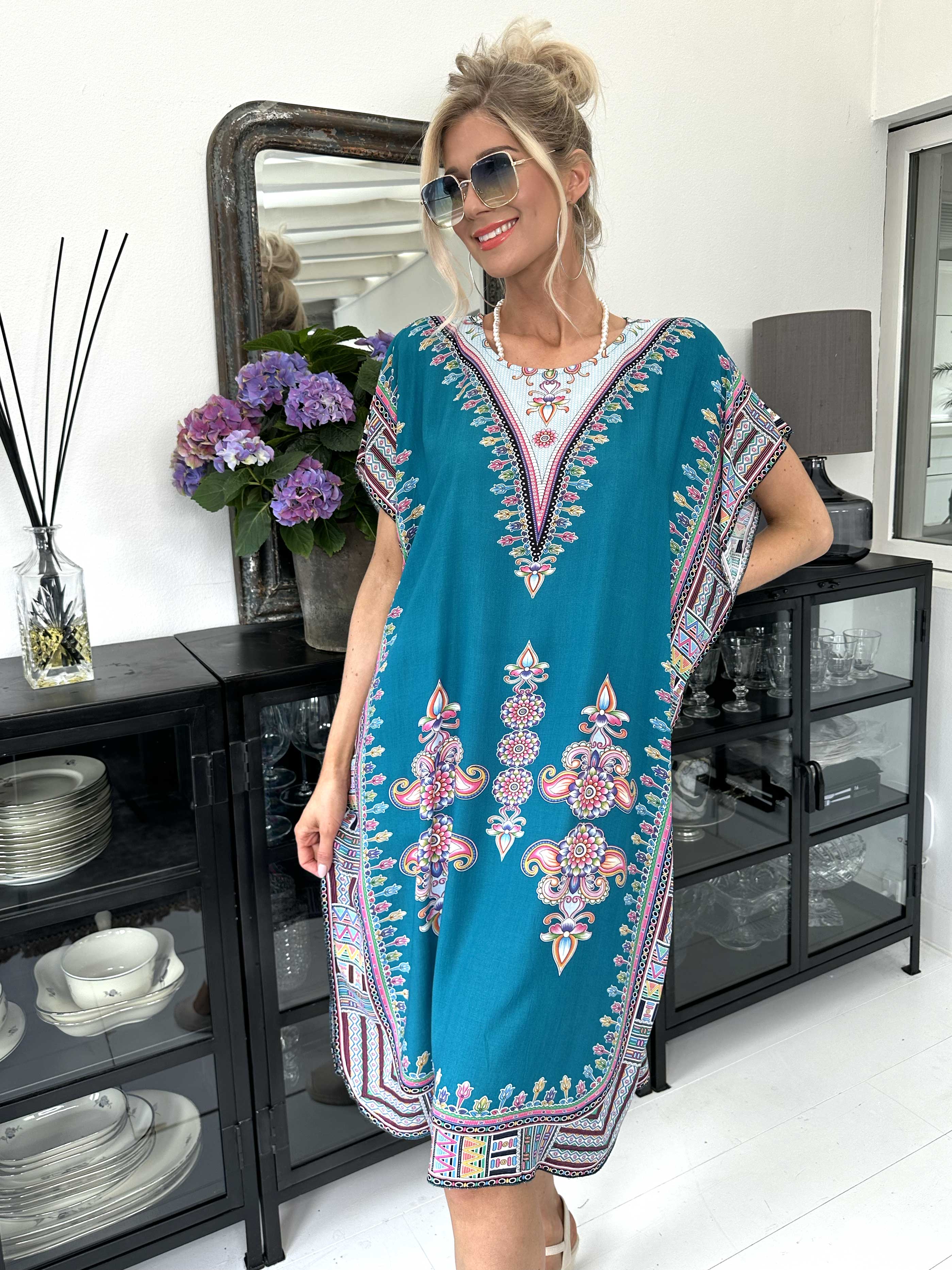 Mille - Let og luftig tunika i farvet mønster